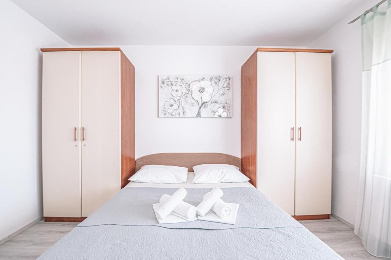 Apartments Vukic Crikvenica Exterior photo