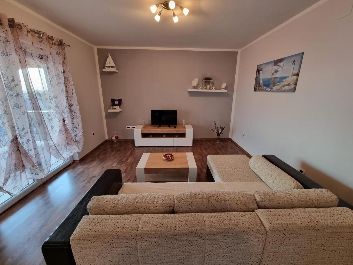 Apartments Vukic Crikvenica Exterior photo